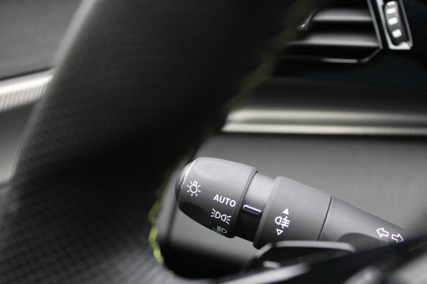 Peugeot 308 SW 1.6 Plug-in Hybrid 180 GT | Panoramadak | Matrix | Winterpack | Adaptieve cruise Peugeot 308 SW 1.6 Plug-in Hybrid 180 GT | Panoramadak | Matrix | Winterpack | Adaptieve cruise