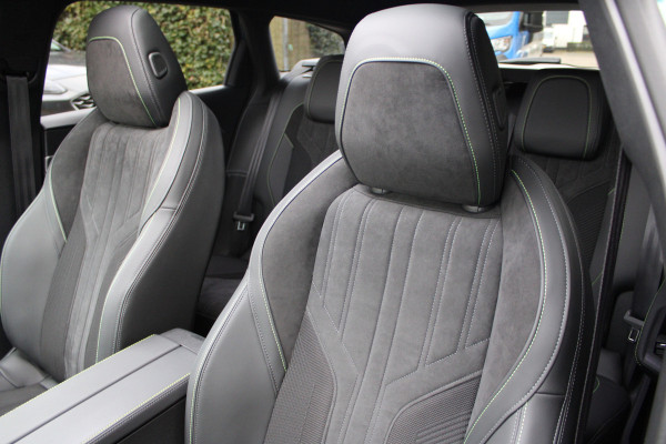 Peugeot 308 SW 1.6 Plug-in Hybrid 180 GT | Panoramadak | Matrix | Winterpack | Adaptieve cruise Peugeot 308 SW 1.6 Plug-in Hybrid 180 GT | Panoramadak | Matrix | Winterpack | Adaptieve cruise