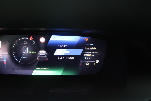 Peugeot 308 SW 1.6 Plug-in Hybrid 180 GT | Panoramadak | Matrix | Winterpack | Adaptieve cruise Peugeot 308 SW 1.6 Plug-in Hybrid 180 GT | Panoramadak | Matrix | Winterpack | Adaptieve cruise