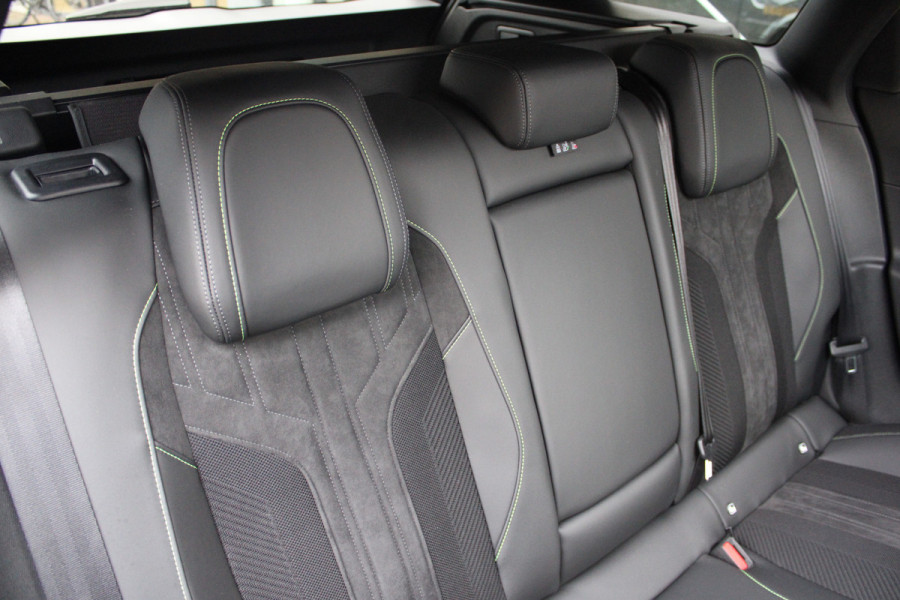 Peugeot 308 SW 1.6 Plug-in Hybrid 180 GT | Panoramadak | Matrix | Winterpack | Adaptieve cruise Peugeot 308 SW 1.6 Plug-in Hybrid 180 GT | Panoramadak | Matrix | Winterpack | Adaptieve cruise