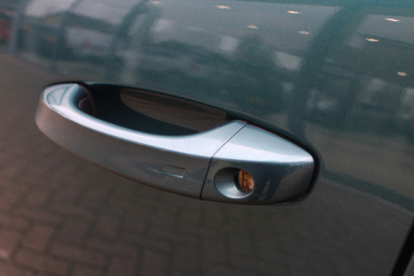 Peugeot 308 SW 1.6 Plug-in Hybrid 180 GT | Panoramadak | Matrix | Winterpack | Adaptieve cruise Peugeot 308 SW 1.6 Plug-in Hybrid 180 GT | Panoramadak | Matrix | Winterpack | Adaptieve cruise