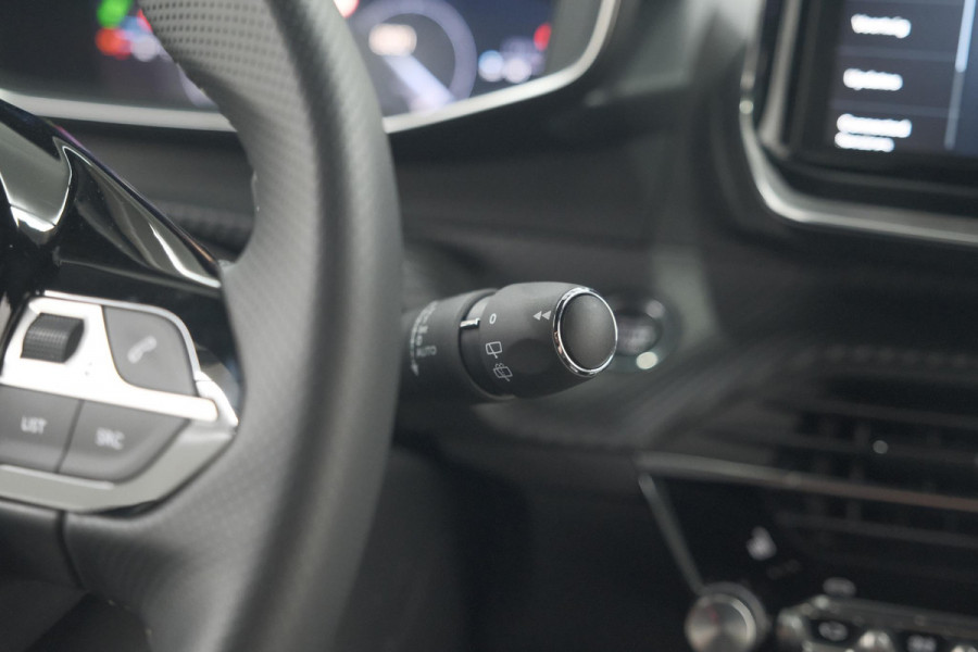 Peugeot 2008 PureTech 130 EAT8 GT | 360 Camera | Stoelmassage | Adaptieve Cruise Control | Dodehoekdetectie Peugeot 2008 PureTech 130 EAT8 GT | 360 Camera | Stoelmassage | Adaptieve Cruise Control | Dodehoekdetectie