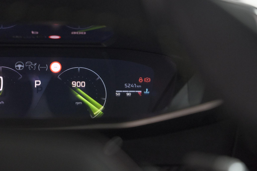 Peugeot 2008 PureTech 130 EAT8 GT | 360 Camera | Stoelmassage | Adaptieve Cruise Control | Dodehoekdetectie Peugeot 2008 PureTech 130 EAT8 GT | 360 Camera | Stoelmassage | Adaptieve Cruise Control | Dodehoekdetectie