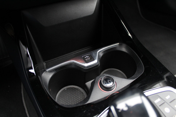 BMW 1-serie 118i Executive Edition | Cruise Control | Origin NL | Parkeersensoren | Navigatie BMW 1-serie 118i Executive Edition | Cruise Control | Origin NL | Parkeersensoren | Navigatie