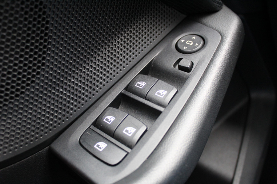 BMW 1-serie 118i Executive Edition | Cruise Control | Origin NL | Parkeersensoren | Navigatie BMW 1-serie 118i Executive Edition | Cruise Control | Origin NL | Parkeersensoren | Navigatie