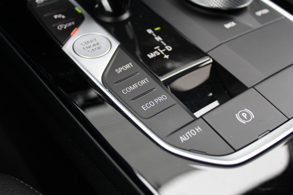 BMW 1-serie 118i Executive Edition | Cruise Control | Origin NL | Parkeersensoren | Navigatie BMW 1-serie 118i Executive Edition | Cruise Control | Origin NL | Parkeersensoren | Navigatie