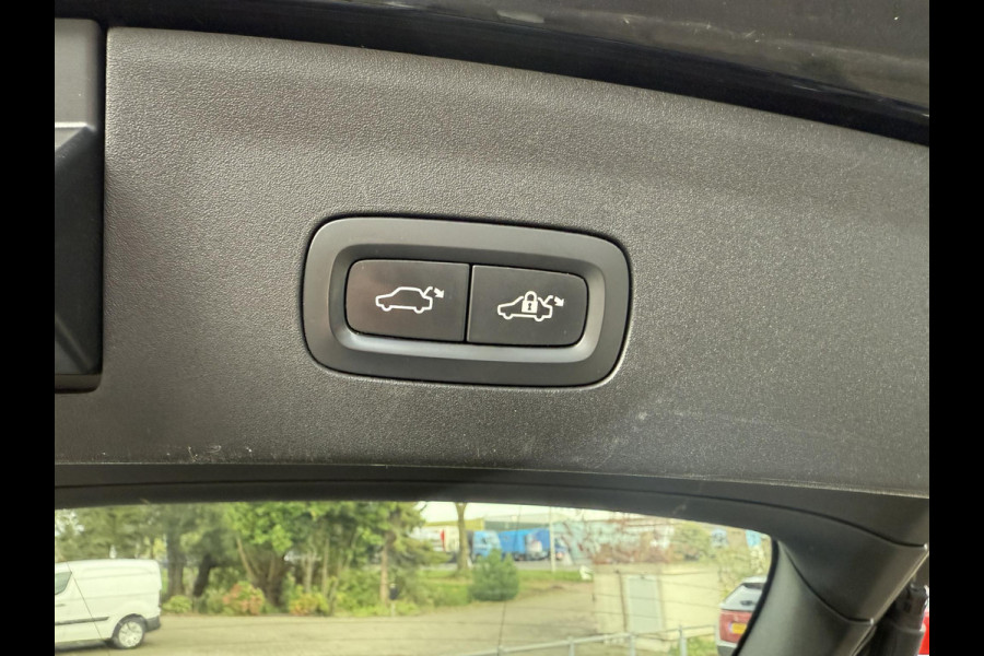 Polestar 2 Long Range Dual Performace Pack | Trekhaak | Panorama | 360 | Camera | Harman Kardon |