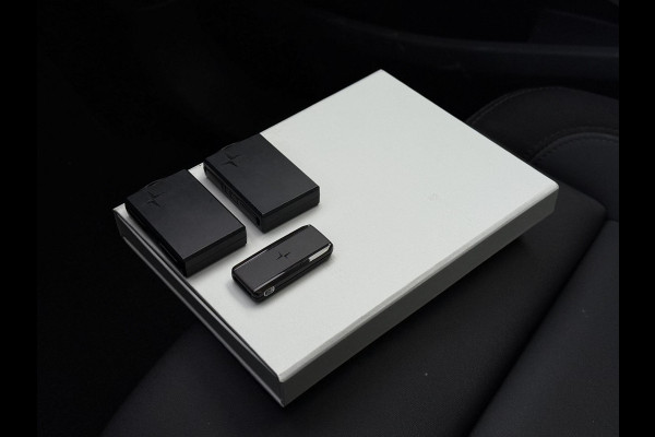 Polestar 2 Long Range Dual Performace Pack | Trekhaak | Panorama | 360 | Camera | Harman Kardon |