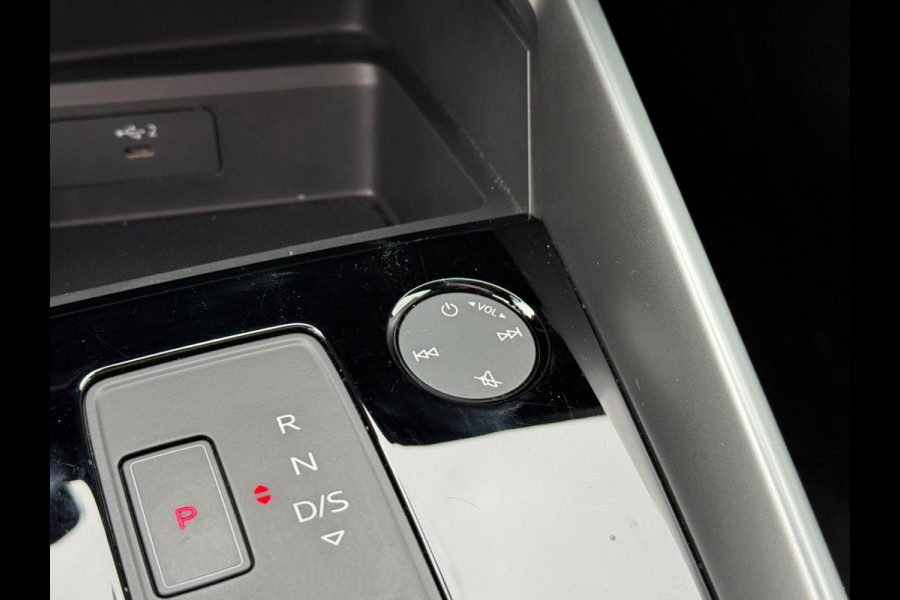 Audi A3 Sportback 2.5 TFSI RS 3 quattro 400PK Panorama B&O Leder Audi A3 Sportback 2.5 TFSI RS 3 quattro 400PK Panorama B&O Leder