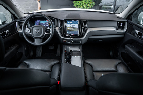 Volvo XC60 2.0 T6 Plug-in hybrid AWD Ultimate Bright - Panorama | H&K | Memory | Pilot Assist | Keyless Volvo XC60 2.0 T6 Plug-in hybrid AWD Ultimate Bright - Panorama | H&K | Memory | Pilot Assist | Keyless