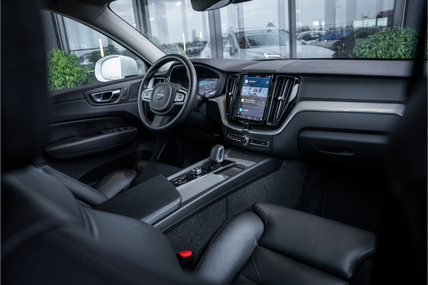 Volvo XC60 2.0 T6 Plug-in hybrid AWD Ultimate Bright - Panorama | H&K | Memory | Pilot Assist | Keyless Volvo XC60 2.0 T6 Plug-in hybrid AWD Ultimate Bright - Panorama | H&K | Memory | Pilot Assist | Keyless