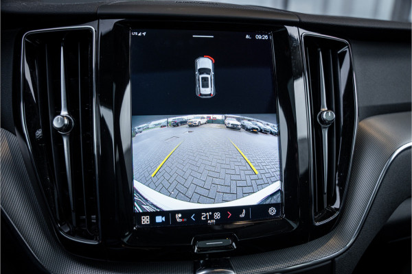 Volvo XC60 2.0 T6 Plug-in hybrid AWD Ultimate Bright - Panorama | H&K | Memory | Pilot Assist | Keyless Volvo XC60 2.0 T6 Plug-in hybrid AWD Ultimate Bright - Panorama | H&K | Memory | Pilot Assist | Keyless
