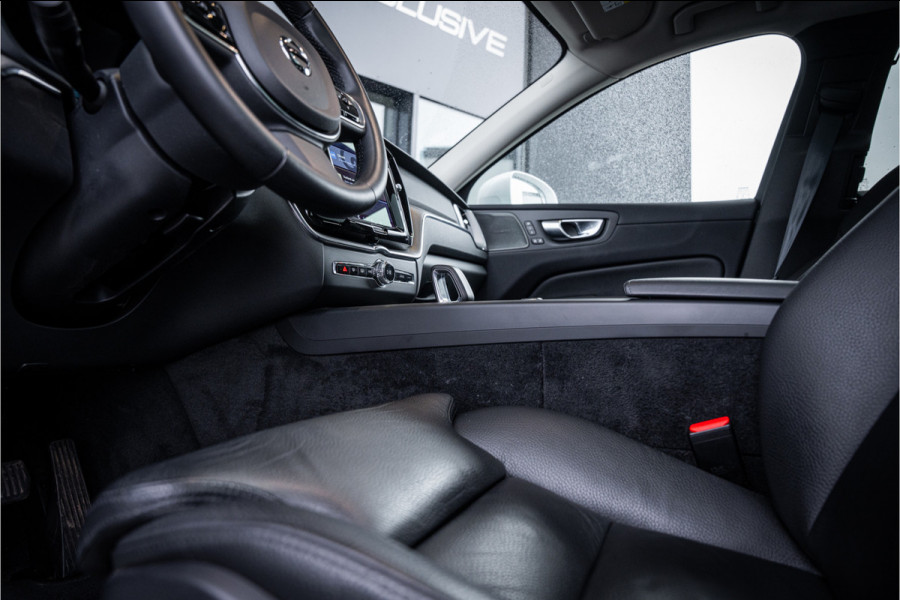 Volvo XC60 2.0 T6 Plug-in hybrid AWD Ultimate Bright - Panorama | H&K | Memory | Pilot Assist | Keyless Volvo XC60 2.0 T6 Plug-in hybrid AWD Ultimate Bright - Panorama | H&K | Memory | Pilot Assist | Keyless