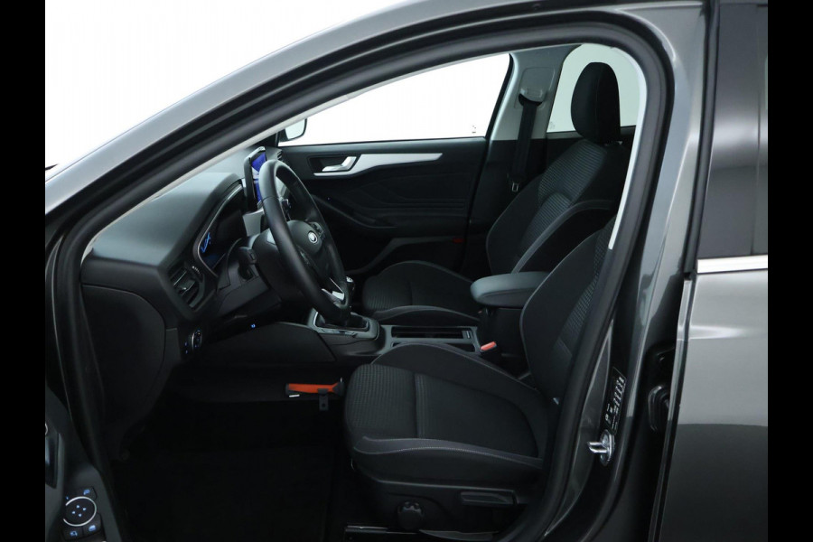 Ford FOCUS Wagon 1.0 EcoBoost Edition Business PANO | CarPlay | Camera | NAVI | 1ste eigenaar Ford FOCUS Wagon 1.0 EcoBoost Edition Business PANO | CarPlay | Camera | NAVI | 1ste eigenaar
