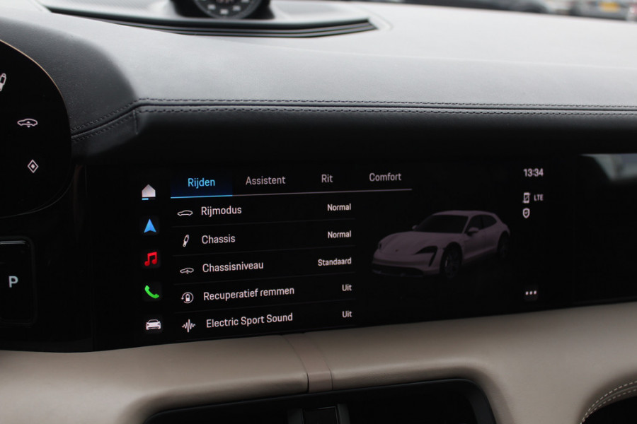 Porsche Taycan Cross Turismo 4 93 kWh / Panoramadak / 360Camera / Luchtvering / 20'' / Bose / Stoelverwarming 4x / Sportchrono / Cruise Control / Warmtepomp Porsche Taycan Cross Turismo 4 93 kWh / Panoramadak / 360Camera / Luchtvering / 20'' / Bose / Stoelverwarming 4x / Sportchrono / Cruise Control / Warmtepomp