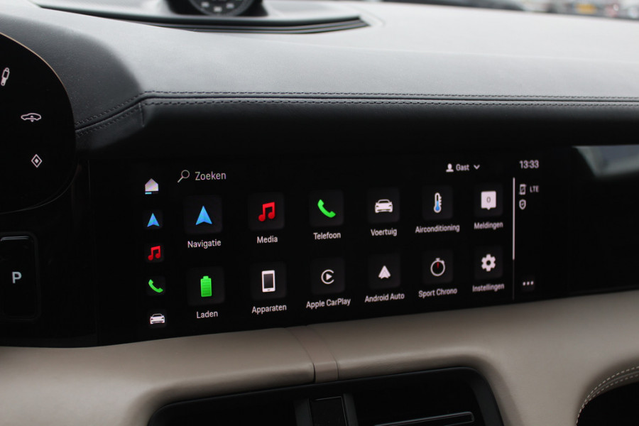 Porsche Taycan Cross Turismo 4 93 kWh / Panoramadak / 360Camera / Luchtvering / 20'' / Bose / Stoelverwarming 4x / Sportchrono / Cruise Control / Warmtepomp Porsche Taycan Cross Turismo 4 93 kWh / Panoramadak / 360Camera / Luchtvering / 20'' / Bose / Stoelverwarming 4x / Sportchrono / Cruise Control / Warmtepomp