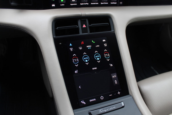 Porsche Taycan Cross Turismo 4 93 kWh / Panoramadak / 360Camera / Luchtvering / 20'' / Bose / Stoelverwarming 4x / Sportchrono / Cruise Control / Warmtepomp Porsche Taycan Cross Turismo 4 93 kWh / Panoramadak / 360Camera / Luchtvering / 20'' / Bose / Stoelverwarming 4x / Sportchrono / Cruise Control / Warmtepomp