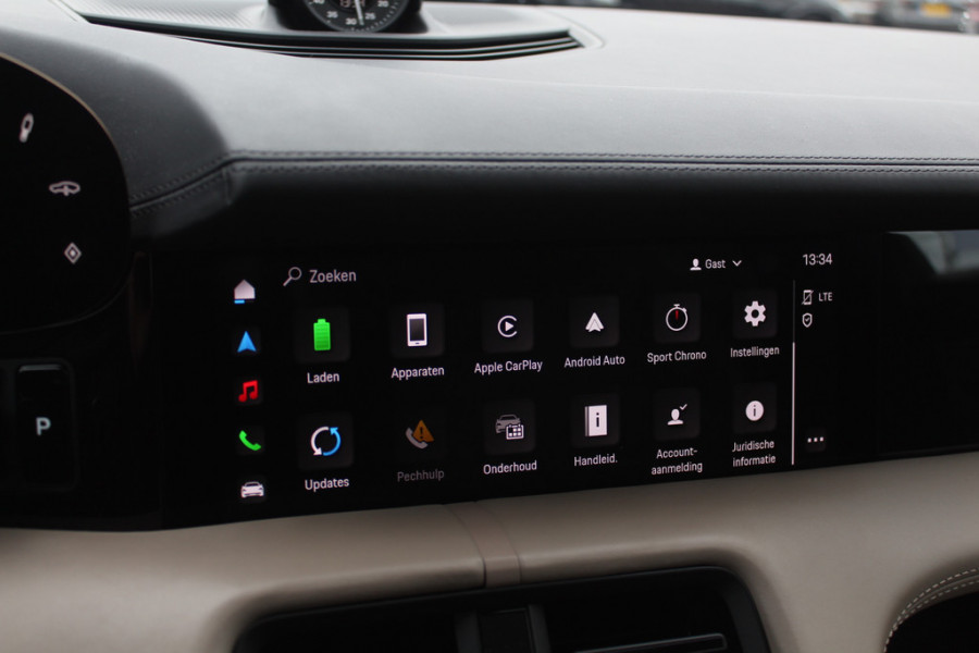 Porsche Taycan Cross Turismo 4 93 kWh / Panoramadak / 360Camera / Luchtvering / 20'' / Bose / Stoelverwarming 4x / Sportchrono / Cruise Control / Warmtepomp Porsche Taycan Cross Turismo 4 93 kWh / Panoramadak / 360Camera / Luchtvering / 20'' / Bose / Stoelverwarming 4x / Sportchrono / Cruise Control / Warmtepomp