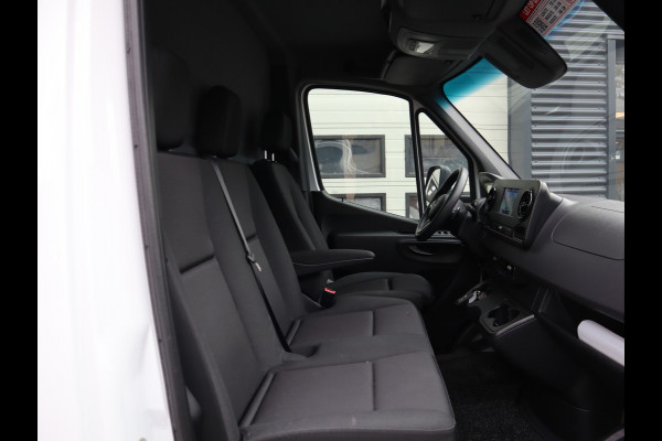 Mercedes-Benz Sprinter 515 CDI Euro 6 Automaat Bakwagen - Laadklep - Trekhaak Mercedes-Benz Sprinter 515 CDI Euro 6 Automaat Bakwagen - Laadklep - Trekhaak