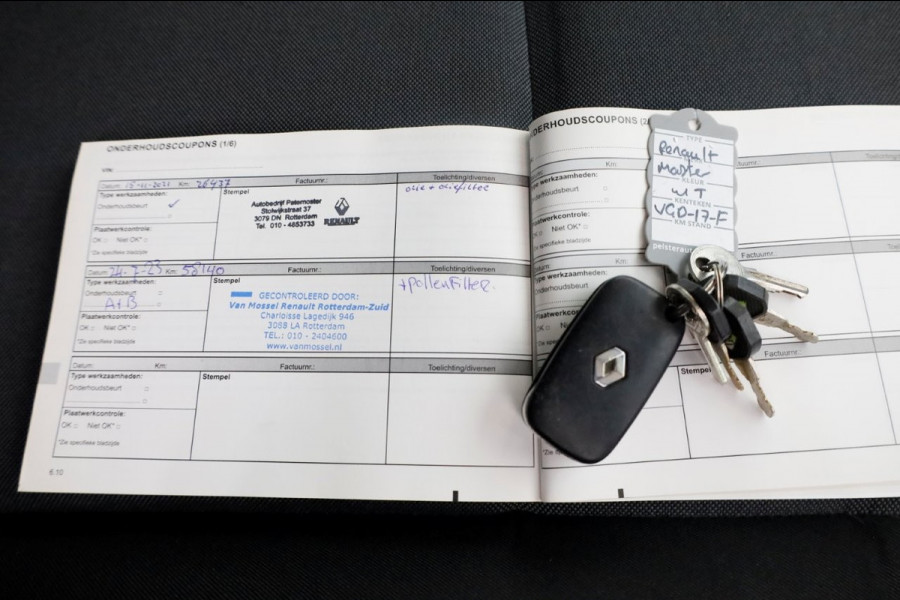 Renault Master T35 2.3 dCi 145pk D.C. Open Laadbak Trekhaak 3500kg 06-2020 Renault Master T35 2.3 dCi 145pk D.C. Open Laadbak Trekhaak 3500kg 06-2020