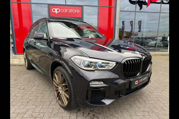 BMW X5 M50i High Executive / Capristo-uitlaat / Panoramadak / Head-up display / Soft-close BMW X5 M50i High Executive / Capristo-uitlaat / Panoramadak / Head-up display / Soft-close