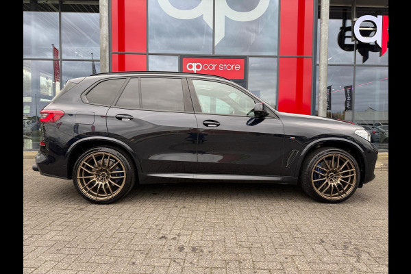 BMW X5 M50i High Executive / Capristo-uitlaat / Panoramadak / Head-up display / Soft-close BMW X5 M50i High Executive / Capristo-uitlaat / Panoramadak / Head-up display / Soft-close