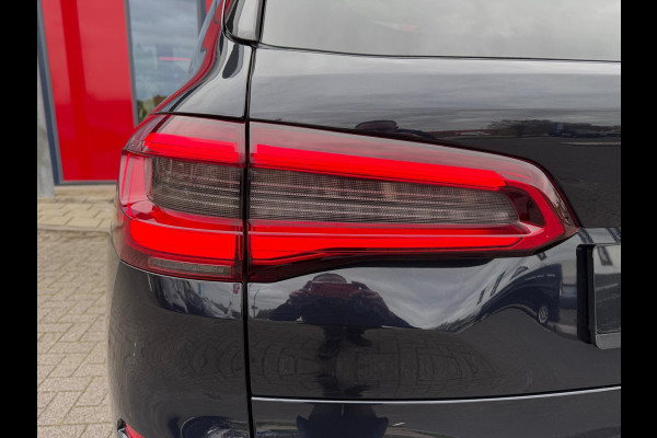 BMW X5 M50i High Executive / Capristo-uitlaat / Panoramadak / Head-up display / Soft-close BMW X5 M50i High Executive / Capristo-uitlaat / Panoramadak / Head-up display / Soft-close