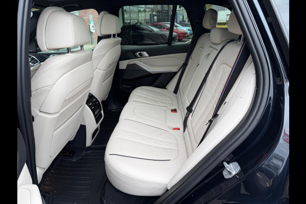 BMW X5 M50i High Executive / Capristo-uitlaat / Panoramadak / Head-up display / Soft-close BMW X5 M50i High Executive / Capristo-uitlaat / Panoramadak / Head-up display / Soft-close