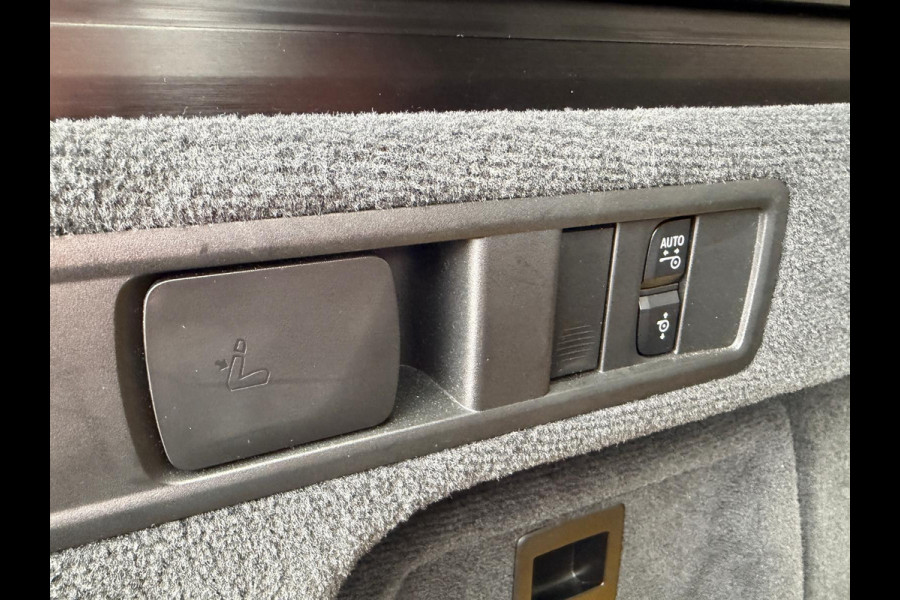 BMW X5 M50i High Executive / Capristo-uitlaat / Panoramadak / Head-up display / Soft-close BMW X5 M50i High Executive / Capristo-uitlaat / Panoramadak / Head-up display / Soft-close