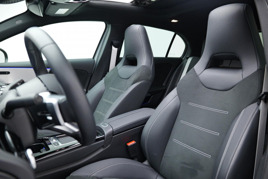 Mercedes-Benz A-Klasse A250 e AMG Line |Pano|ALPINEGRAU|Ambient|Dodehoek| Mercedes-Benz A-Klasse A250 e AMG Line |Pano|ALPINEGRAU|Ambient|Dodehoek|