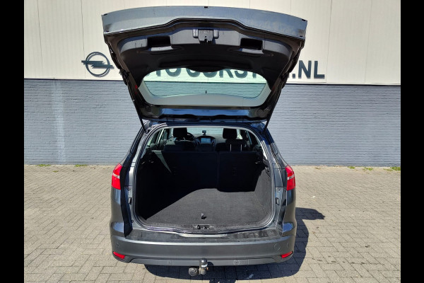 Ford FOCUS Wagon T 101PK Navi Airco Cruise Control Pdc Trekhaak Edition Lmv Carkit