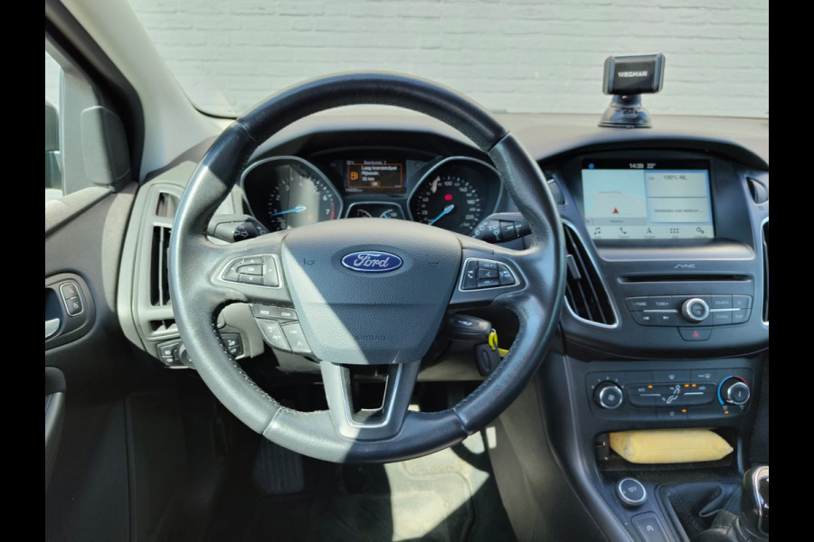 Ford FOCUS Wagon T 101PK Navi Airco Cruise Control Pdc Trekhaak Edition Lmv Carkit