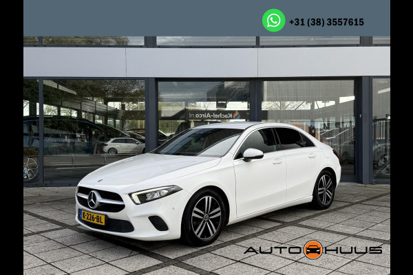 Mercedes-Benz A-Klasse 180 Luxury Line Aut. | Navi | Camera | Trekhaak Mercedes-Benz A-Klasse 180 Luxury Line Aut. | Navi | Camera | Trekhaak