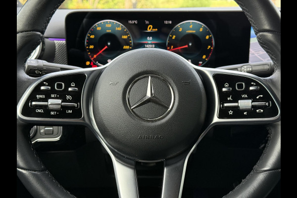 Mercedes-Benz A-Klasse 180 Luxury Line Aut. | Navi | Camera | Trekhaak Mercedes-Benz A-Klasse 180 Luxury Line Aut. | Navi | Camera | Trekhaak