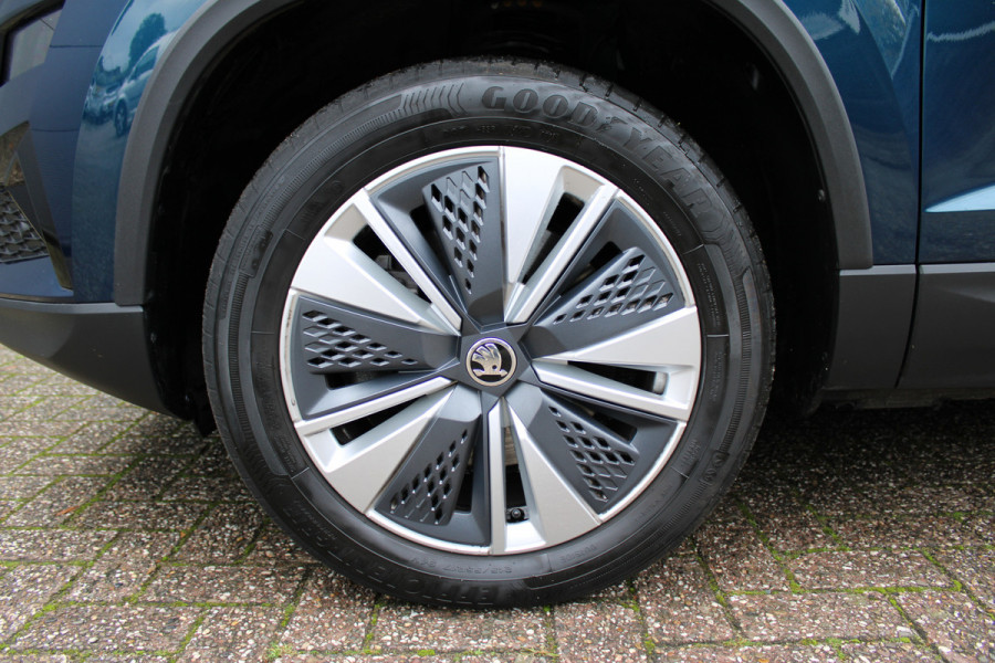 Škoda Karoq 1.5 TSI ACT Business Edition Plus | Trekhaak | Winterpack | Camera | Navigatie | Adaptive cruise control Škoda Karoq 1.5 TSI ACT Business Edition Plus | Trekhaak | Winterpack | Camera | Navigatie | Adaptive cruise control