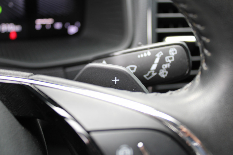 Škoda Karoq 1.5 TSI ACT Business Edition Plus | Trekhaak | Winterpack | Camera | Navigatie | Adaptive cruise control Škoda Karoq 1.5 TSI ACT Business Edition Plus | Trekhaak | Winterpack | Camera | Navigatie | Adaptive cruise control