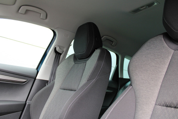 Škoda Karoq 1.5 TSI ACT Business Edition Plus | Trekhaak | Winterpack | Camera | Navigatie | Adaptive cruise control Škoda Karoq 1.5 TSI ACT Business Edition Plus | Trekhaak | Winterpack | Camera | Navigatie | Adaptive cruise control