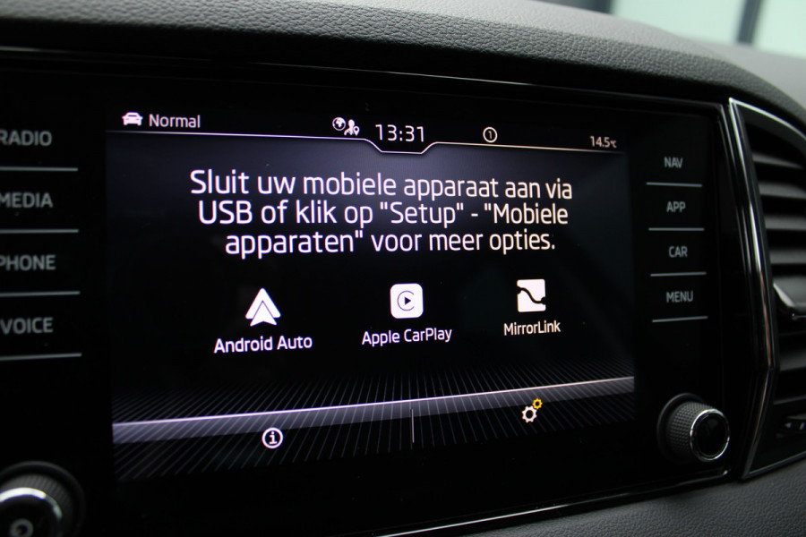 Škoda Karoq 1.5 TSI ACT Business Edition Plus | Trekhaak | Winterpack | Camera | Navigatie | Adaptive cruise control Škoda Karoq 1.5 TSI ACT Business Edition Plus | Trekhaak | Winterpack | Camera | Navigatie | Adaptive cruise control