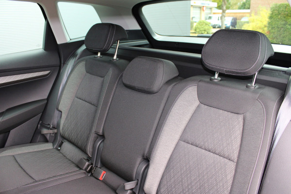 Škoda Karoq 1.5 TSI ACT Business Edition Plus | Trekhaak | Winterpack | Camera | Navigatie | Adaptive cruise control Škoda Karoq 1.5 TSI ACT Business Edition Plus | Trekhaak | Winterpack | Camera | Navigatie | Adaptive cruise control