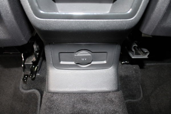 Škoda Karoq 1.5 TSI ACT Business Edition Plus | Trekhaak | Winterpack | Camera | Navigatie | Adaptive cruise control Škoda Karoq 1.5 TSI ACT Business Edition Plus | Trekhaak | Winterpack | Camera | Navigatie | Adaptive cruise control