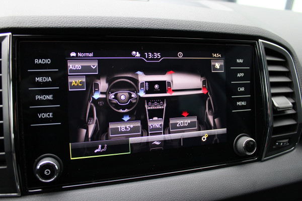 Škoda Karoq 1.5 TSI ACT Business Edition Plus | Trekhaak | Winterpack | Camera | Navigatie | Adaptive cruise control Škoda Karoq 1.5 TSI ACT Business Edition Plus | Trekhaak | Winterpack | Camera | Navigatie | Adaptive cruise control