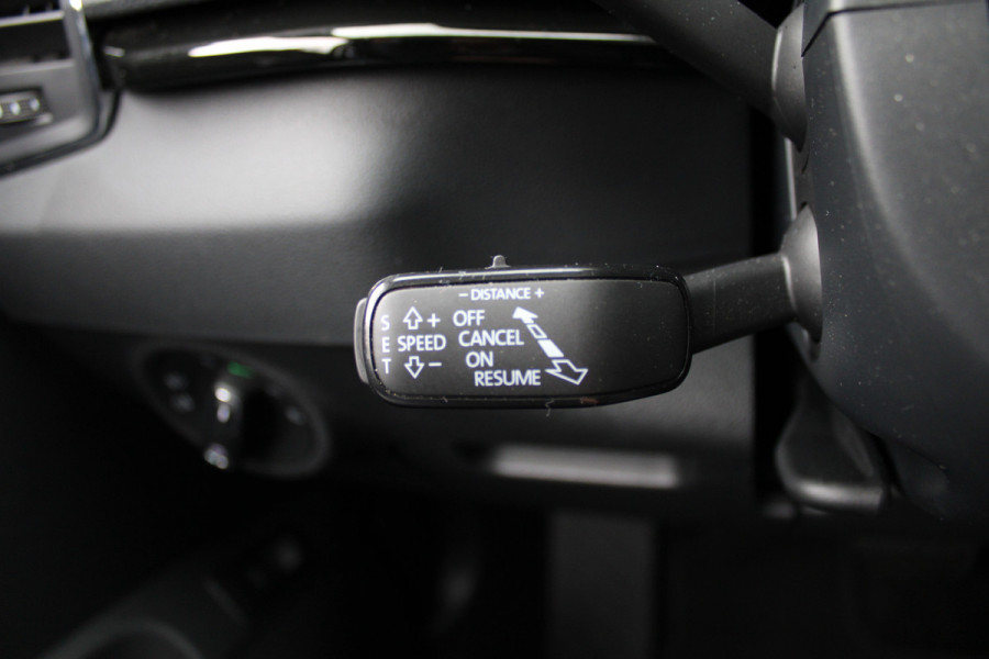 Škoda Karoq 1.5 TSI ACT Business Edition Plus | Trekhaak | Winterpack | Camera | Navigatie | Adaptive cruise control Škoda Karoq 1.5 TSI ACT Business Edition Plus | Trekhaak | Winterpack | Camera | Navigatie | Adaptive cruise control