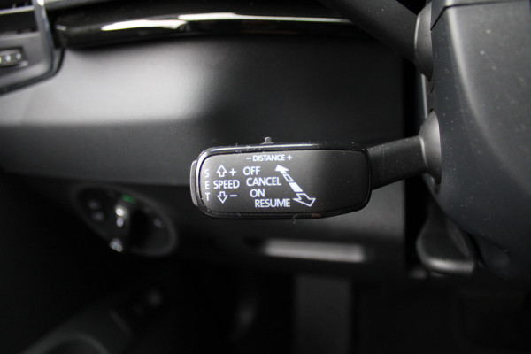 Škoda Karoq 1.5 TSI ACT Business Edition Plus | Trekhaak | Winterpack | Camera | Navigatie | Adaptive cruise control Škoda Karoq 1.5 TSI ACT Business Edition Plus | Trekhaak | Winterpack | Camera | Navigatie | Adaptive cruise control