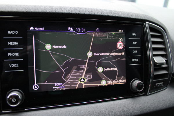 Škoda Karoq 1.5 TSI ACT Business Edition Plus | Trekhaak | Winterpack | Camera | Navigatie | Adaptive cruise control Škoda Karoq 1.5 TSI ACT Business Edition Plus | Trekhaak | Winterpack | Camera | Navigatie | Adaptive cruise control