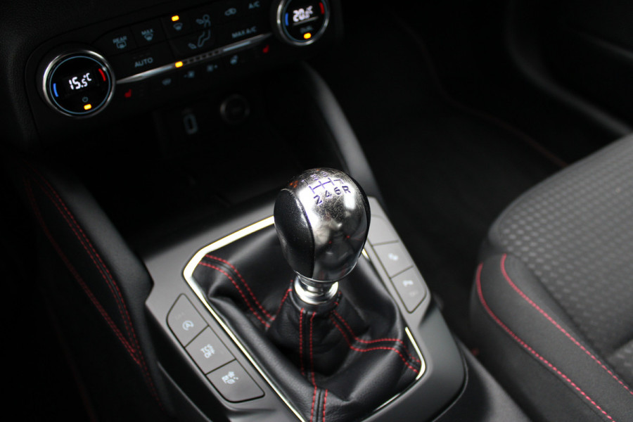 Ford Focus 1.0 EcoBoost ST Line Business | B&O | Winterpack | Navigatie | Afn. Trekhaak | Camera Ford Focus 1.0 EcoBoost ST Line Business | B&O | Winterpack | Navigatie | Afn. Trekhaak | Camera