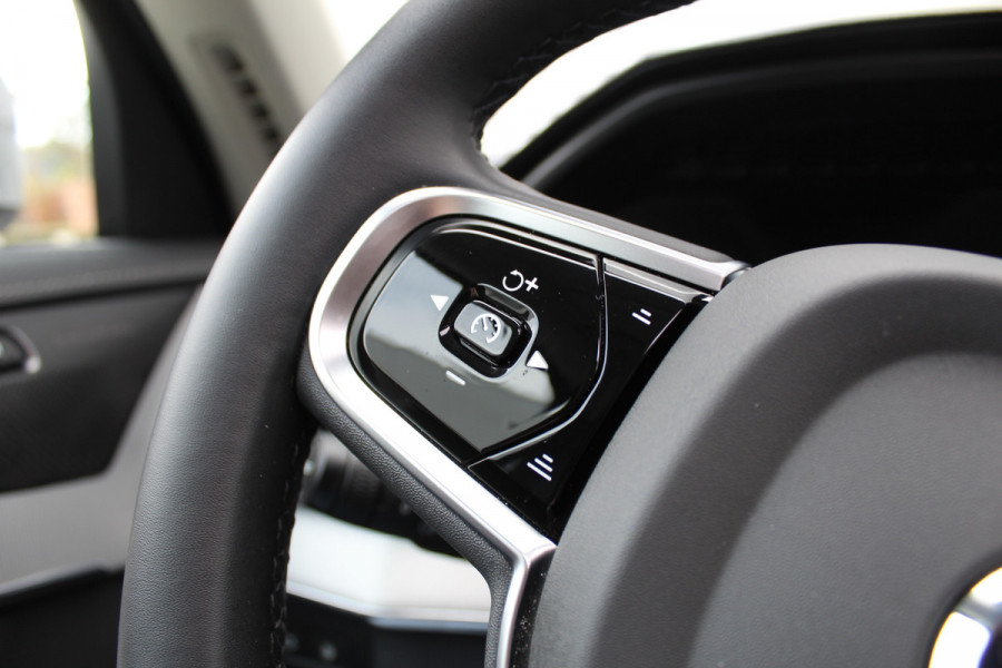Volvo XC90 2.0 T8 Recharge AWD Plus Bright | Panoramadak | Trekhaak | 360 Camera | H/K Volvo XC90 2.0 T8 Recharge AWD Plus Bright | Panoramadak | Trekhaak | 360 Camera | H/K