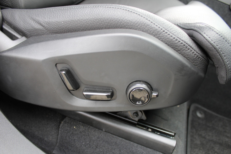 Volvo XC90 2.0 T8 Recharge AWD Plus Bright | Panoramadak | Trekhaak | 360 Camera | H/K Volvo XC90 2.0 T8 Recharge AWD Plus Bright | Panoramadak | Trekhaak | 360 Camera | H/K