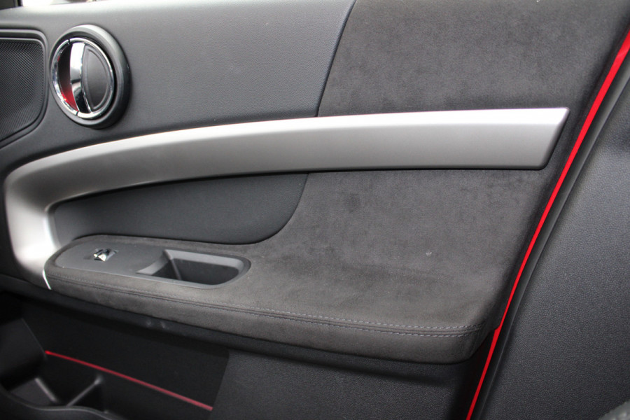 MINI Countryman 2.0 Cooper S Boardwalk Edition | Leder | Panoramadak  | Navigatie | Camera MINI Countryman 2.0 Cooper S Boardwalk Edition | Leder | Panoramadak  | Navigatie | Camera