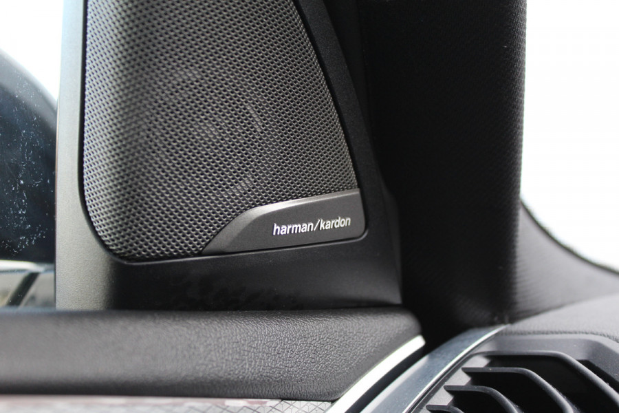 BMW X3 xDrive30e High Executive | M-Sport | Trekhaak | Panoramadak | 360 Camera | Leder | Harman Kardon Actieweken 1 t/m 15 november!