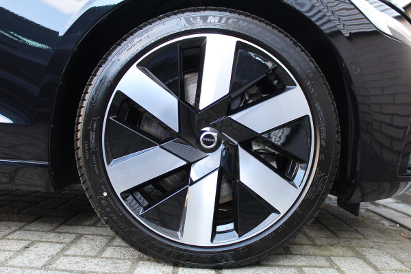 Volvo V60 2.0 T6 Plug-in hybrid AWD Plus Dark | Panoramadak | Trekhaak | BLIS | H/K | 360 Camera Volvo V60 2.0 T6 Plug-in hybrid AWD Plus Dark | Panoramadak | Trekhaak | BLIS | H/K | 360 Camera